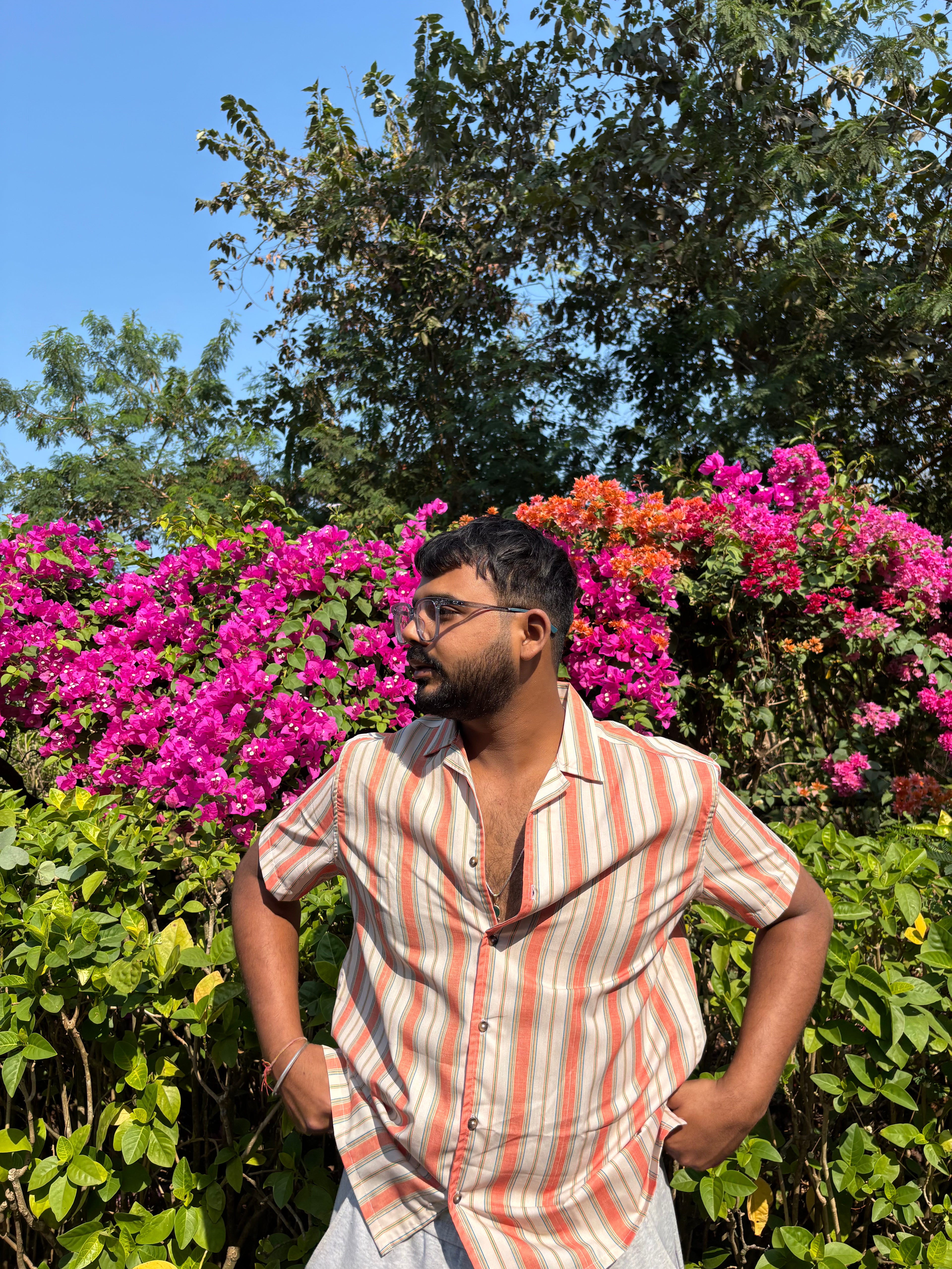 OLD SCHOOL - RELAXED FIT SHIRT