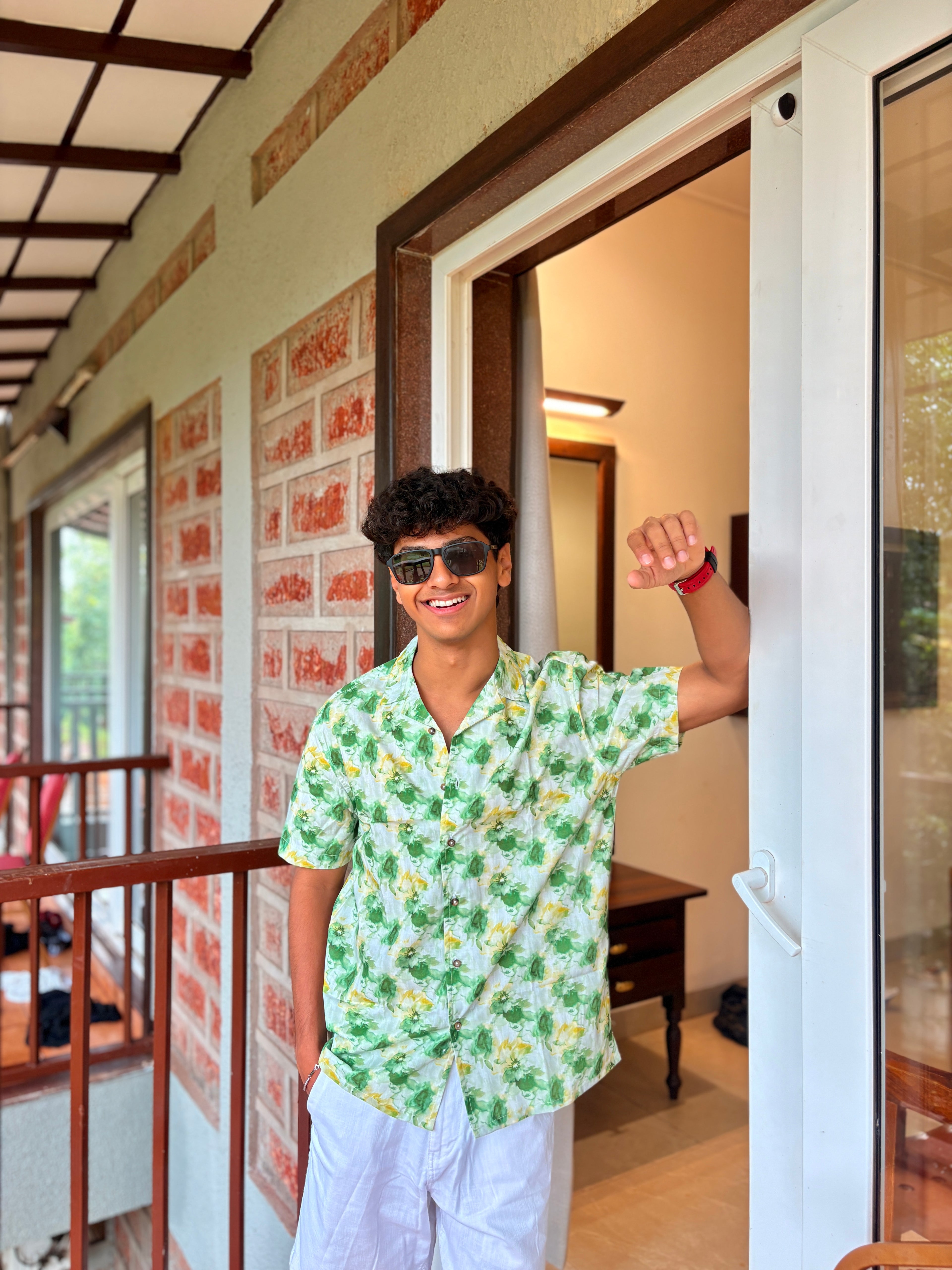 THE MEADOWS - RELAXED FIT SHIRT