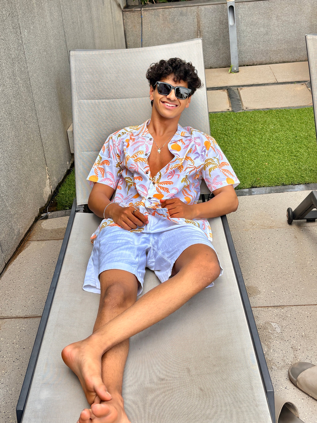 PARADISE PUNCH - RELAXED FIT SHIRT